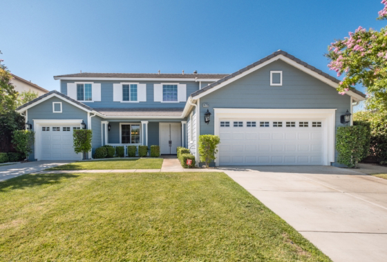 Gorgeous Central Park Hillcrest Estates Home