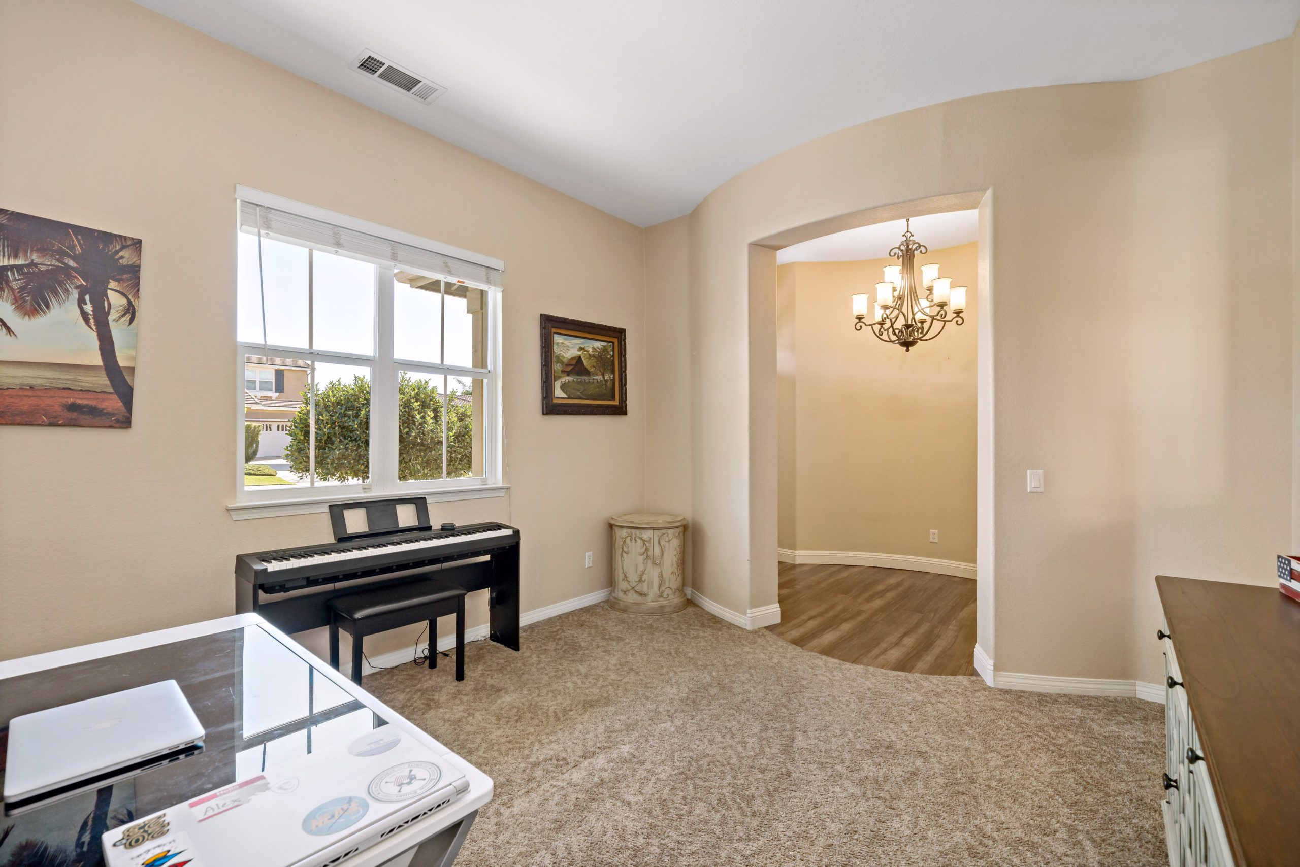 Lovely gem in Temecula's Valdemosa