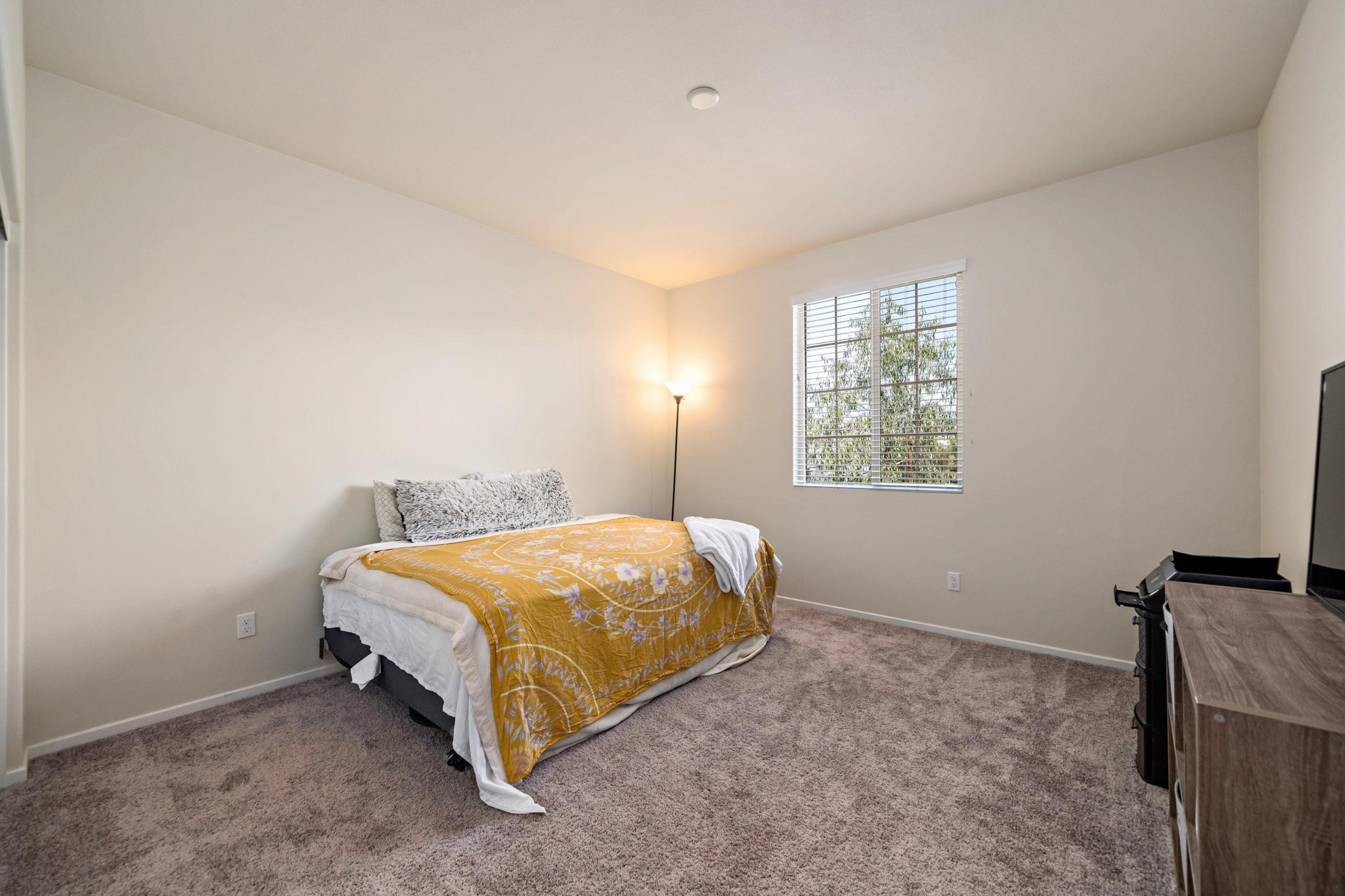 Newer Pulte-Built Single Story