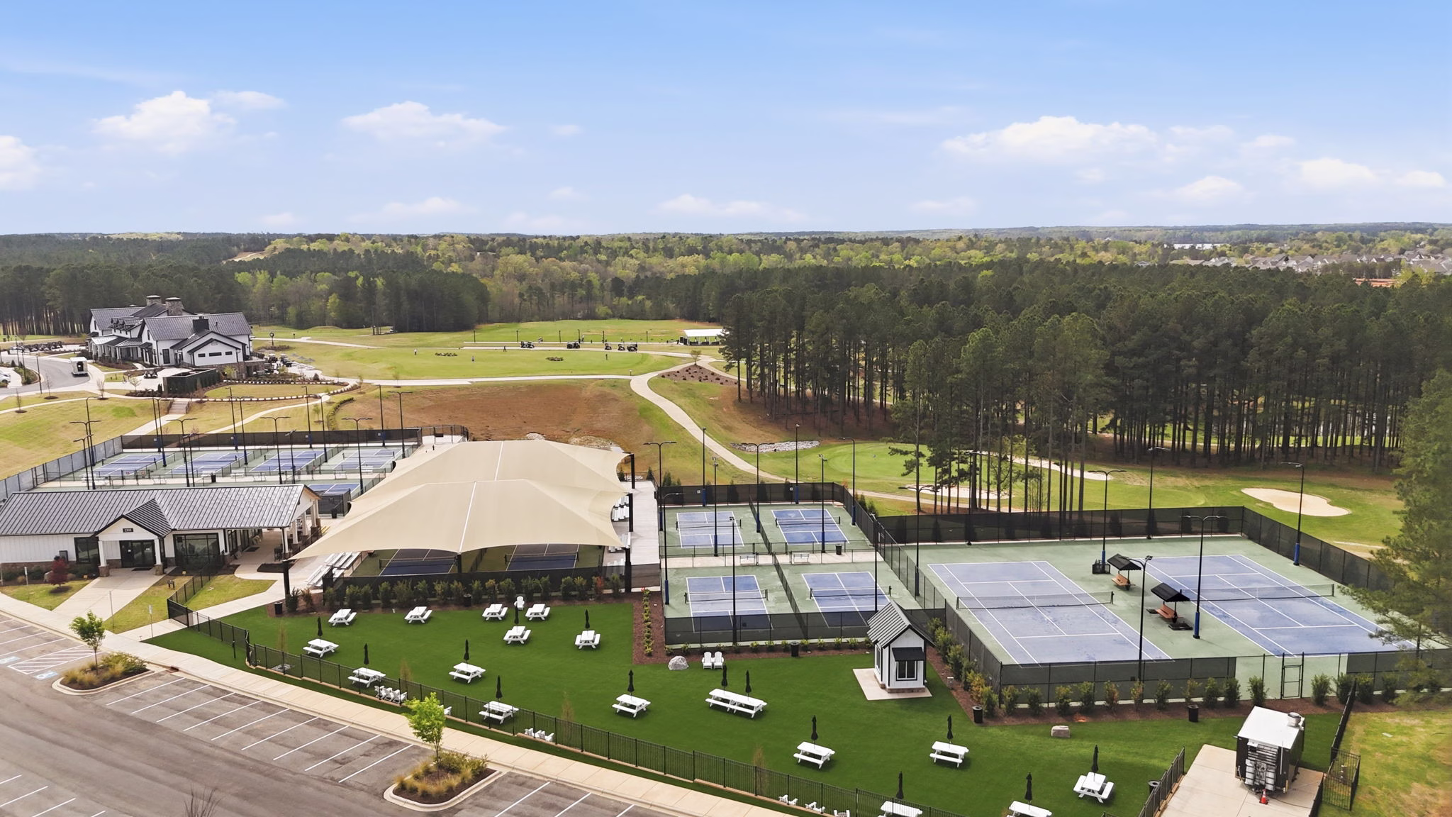 Breathtaking Waterfront Retreat at Edgewater