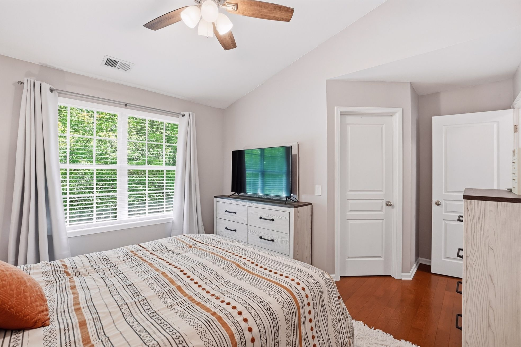 Beautiful Townhome in the Heart of Waxhaw
