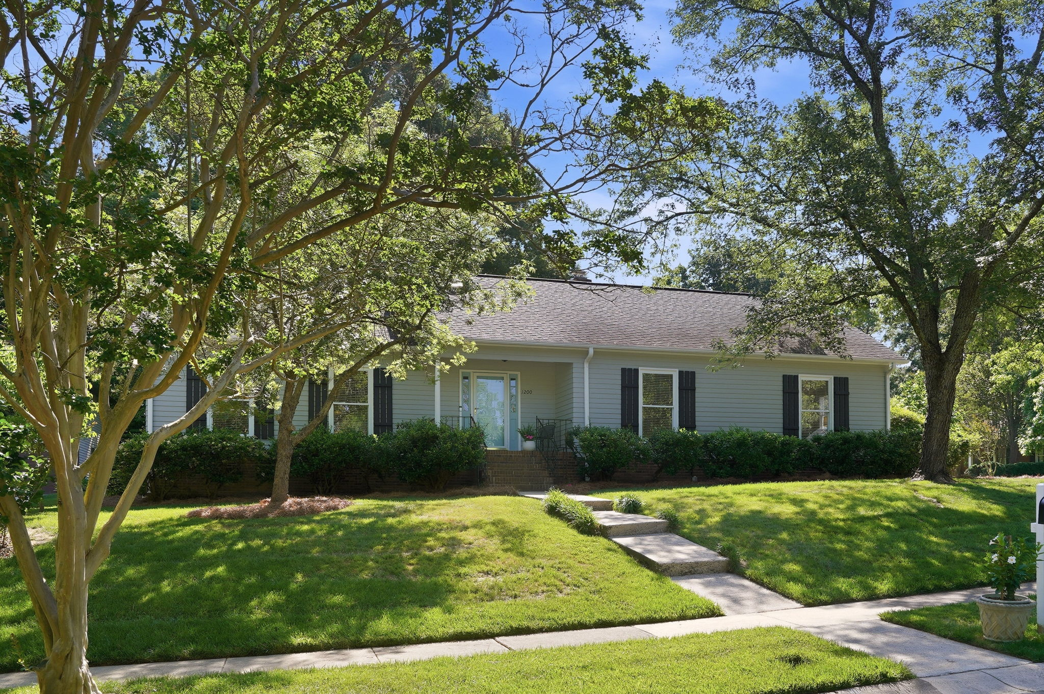 Timeless Charlotte Charm in East Forest